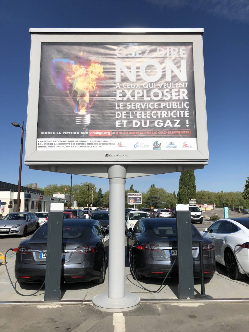 application-peinture-electrostatique-mobilier-urbain-ape